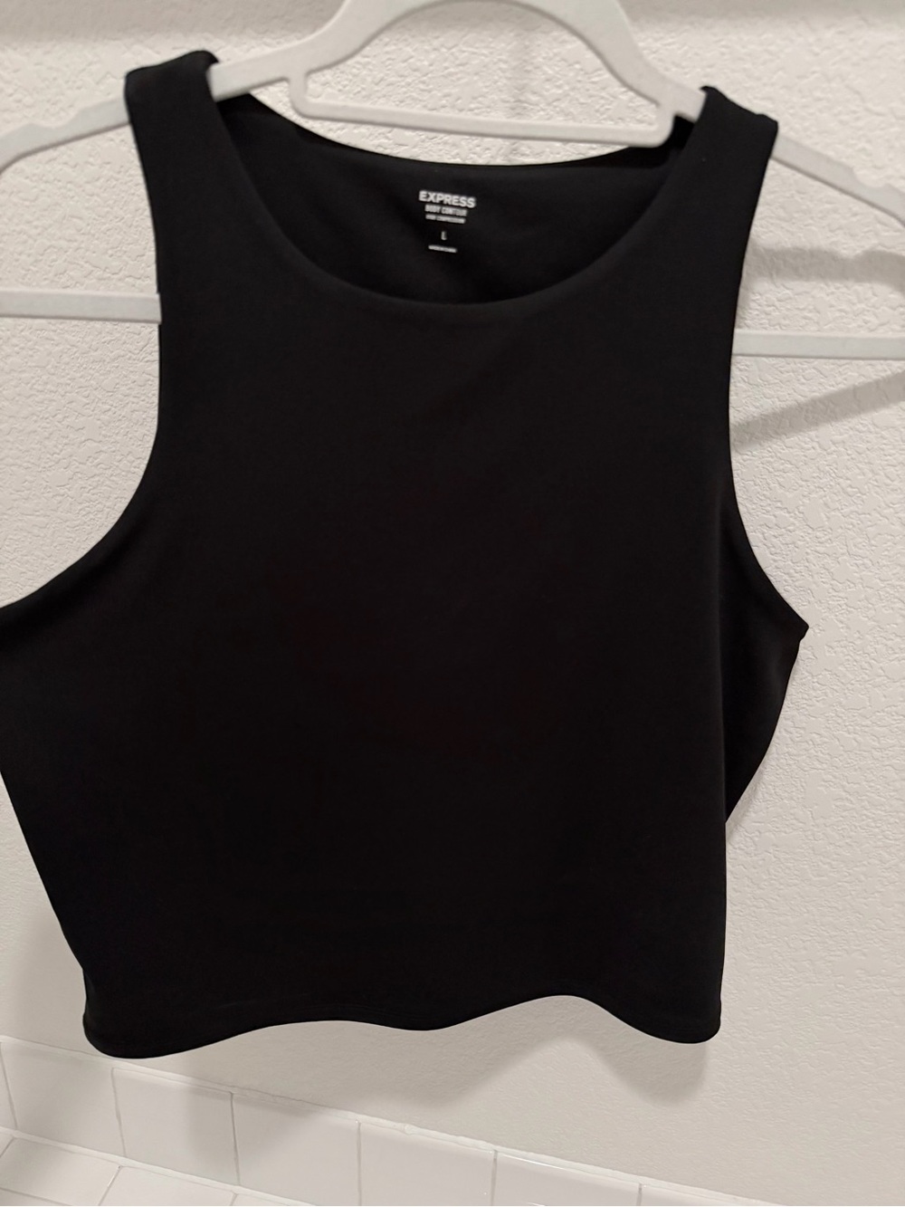 Express Black Body Contour High Compression Crew Neck Tank L